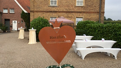 Außenansicht Garten Hof Floer